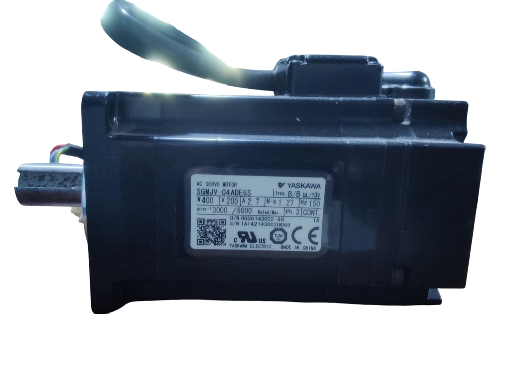 YASKAWA SERVO MOTOR SGMJV-04ADE6S
