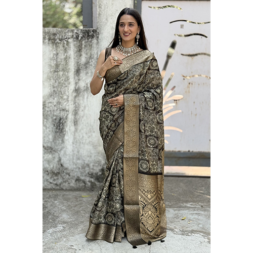 Dola Silk Gala Rich Pallu-et-2215 Designer Printed Saree - Color: Multicolor