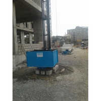 Builders Hoist