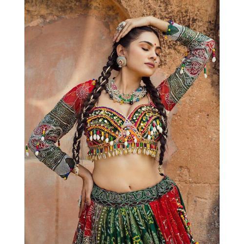 WOMEN NAVARATRI LAHENGA CHOLI