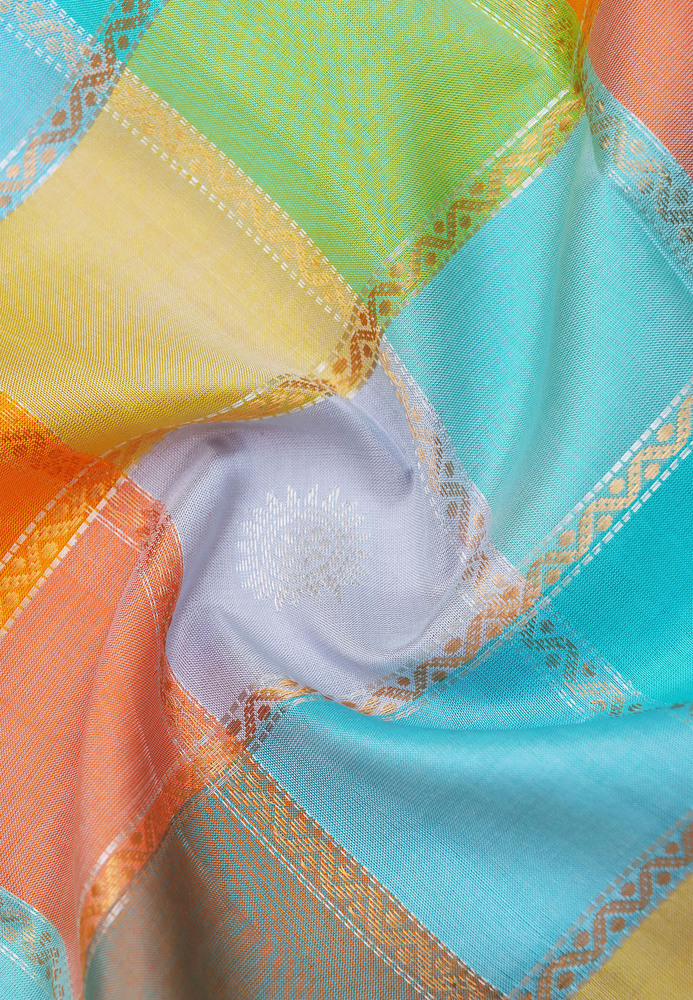 GREEN LEAF MULTI COLOR PATTU SAREE