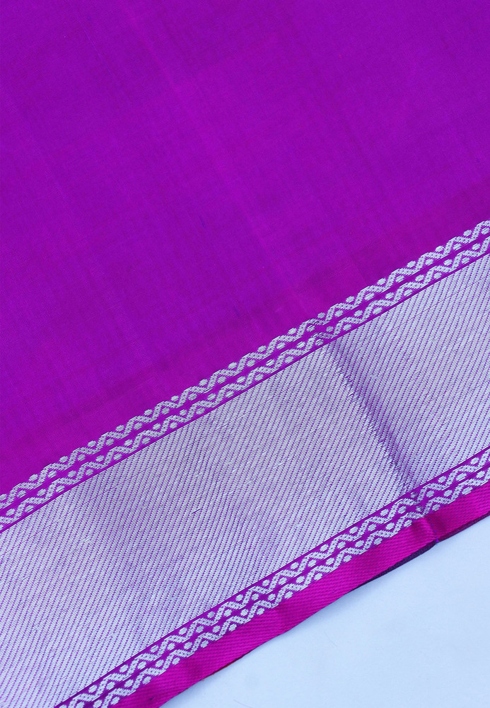 GREEN LEAF MULTI COLOR PATTU SAREE