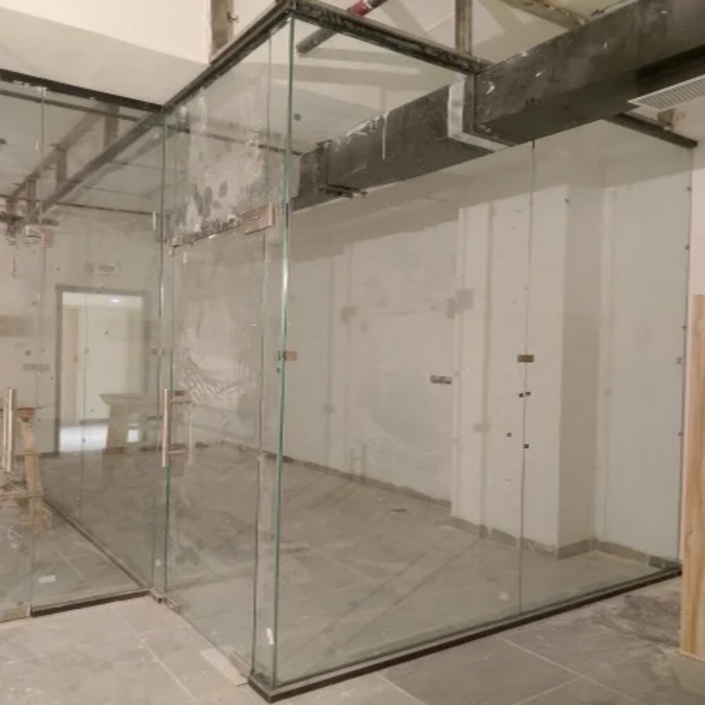 Frameless Toughened Glass - Surface: Glossy
