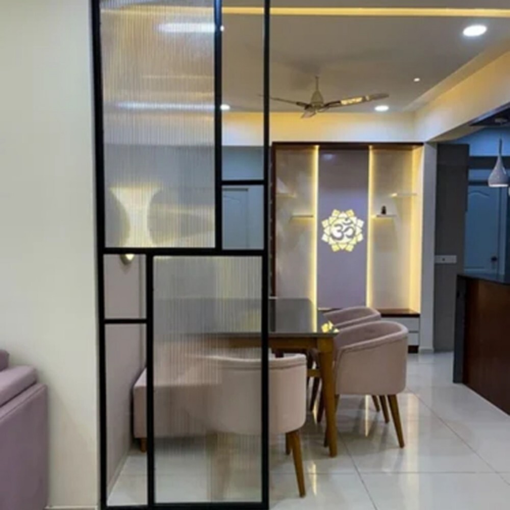Slim Profile Glass Partition - Color: Transparent