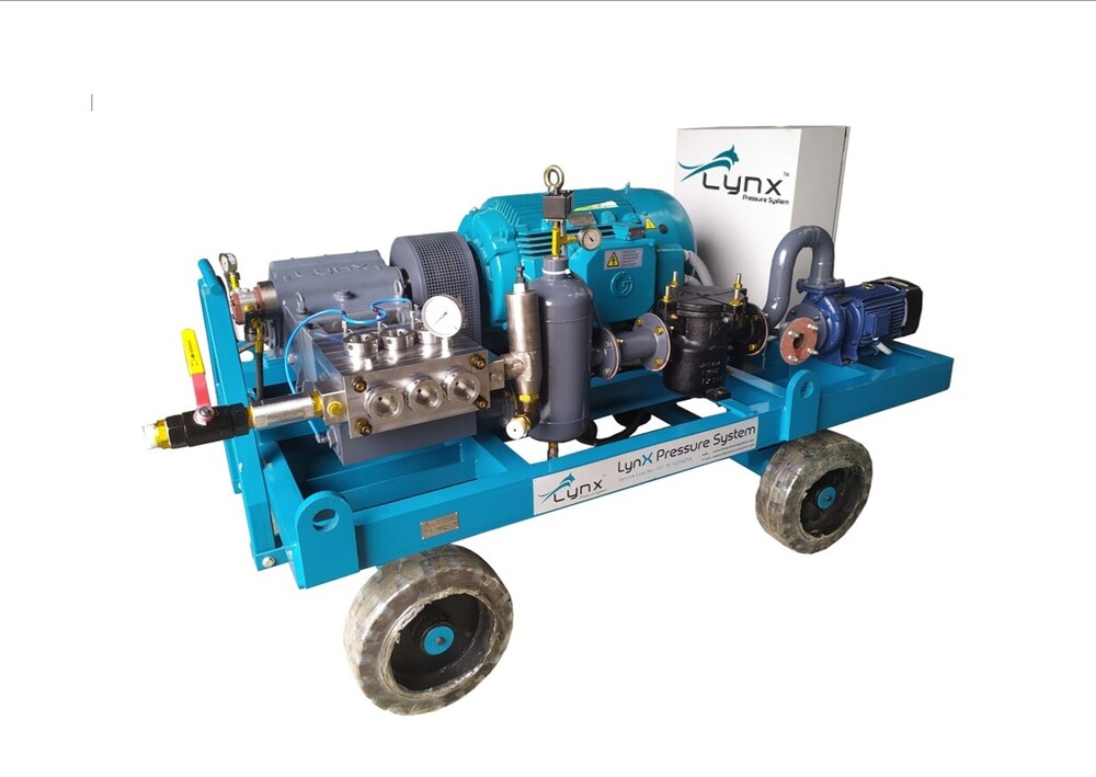 Triplex Water High Pressure Pump 200 Bar - Color: Grey
