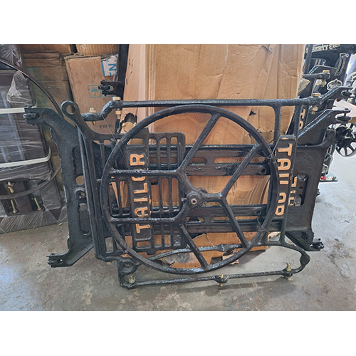 Sv Sewing Machine Stand - Color: Black