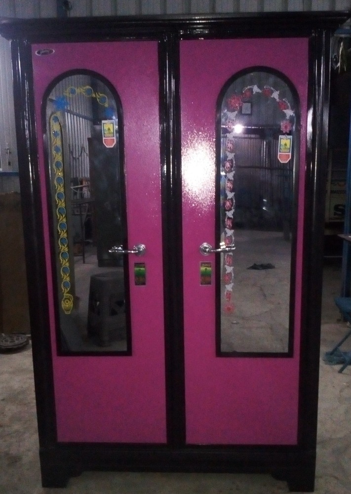 Raja Rani Bureau almirah