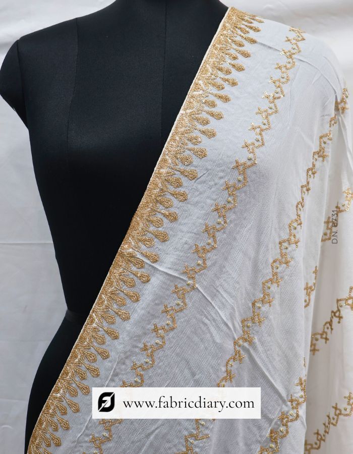 Dyeable Lining Embroidered Chinon Dupatta