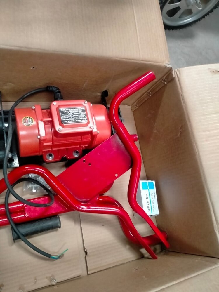 Screed Vibrator Rvs25e Three Phase - Color: Red