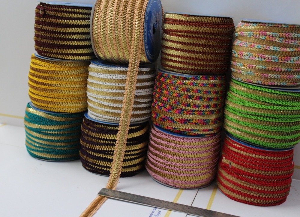 Fancy Roll Laces