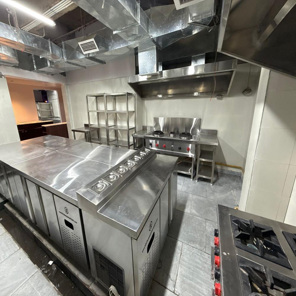Commercial Kitchen - Material: Stainless Steel
