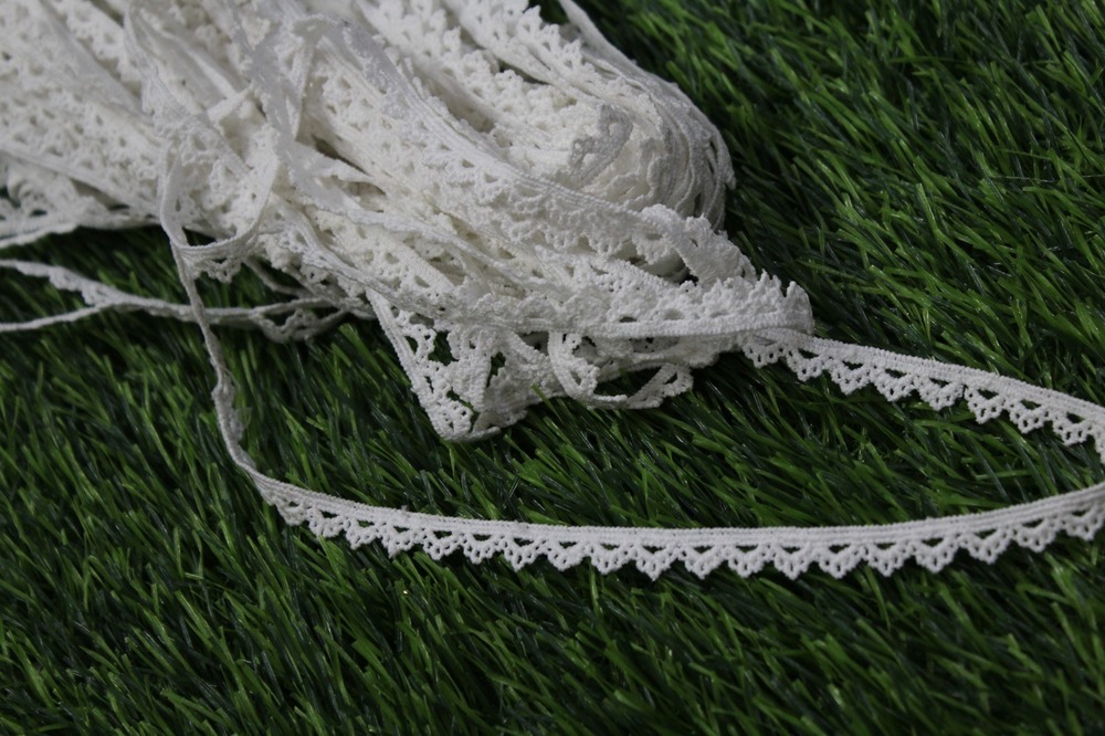 Fancy Whit Gpo Lace