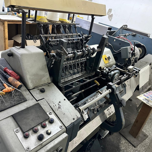 Polygraph 381-4 With Head Op Feeder Section Sewing Machine