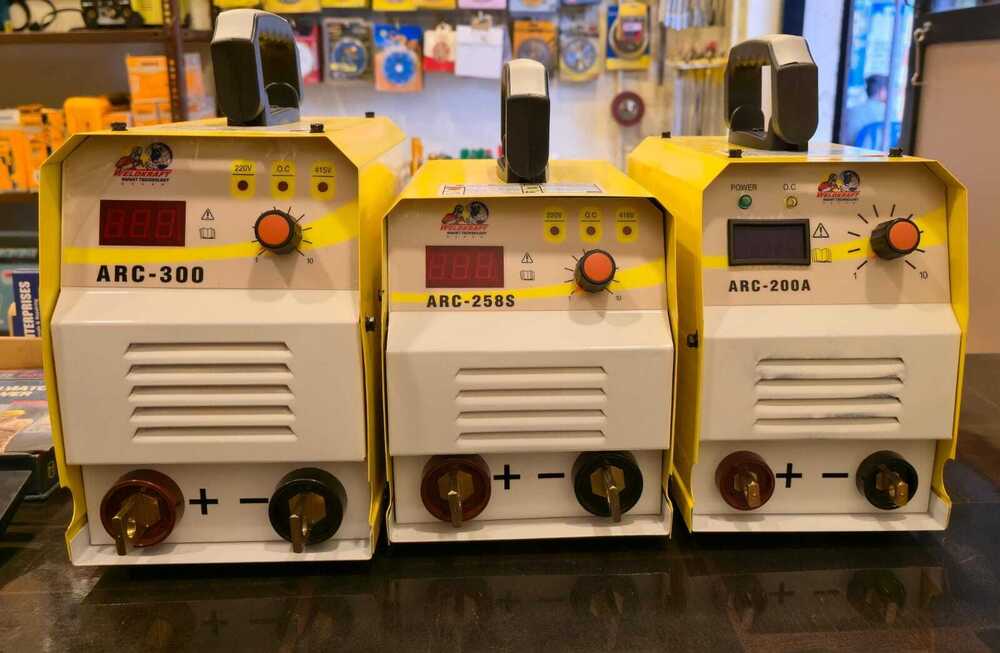 200A/258S/300 Arc Welding Machine - Insulation Grade: Industrial