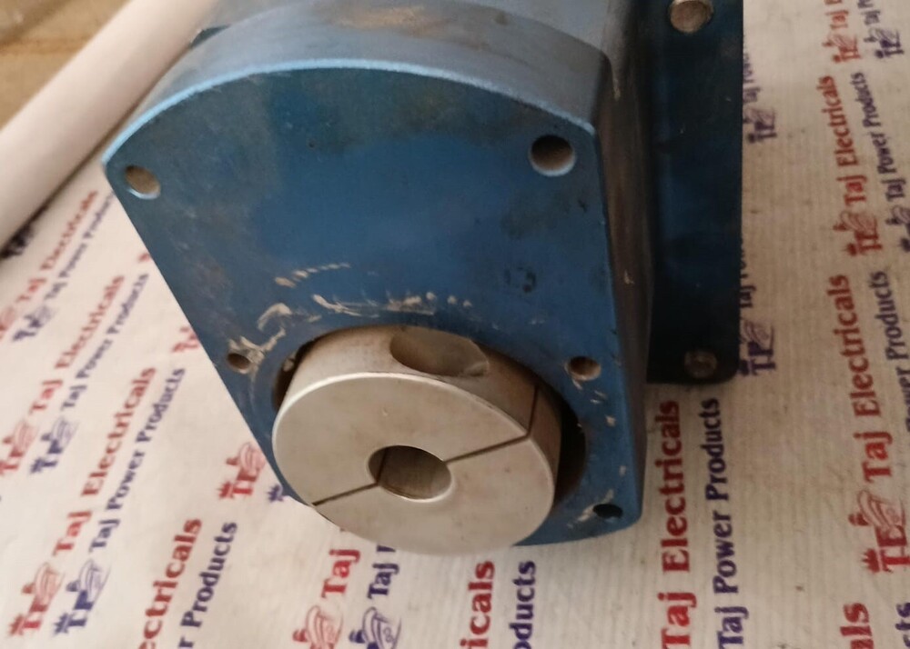 SCHNEIDER BMH1401P11A2A SERVO MOTOR