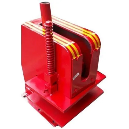 Sole Cutting Machine - Capacity: 1000 Pcs/Hr
