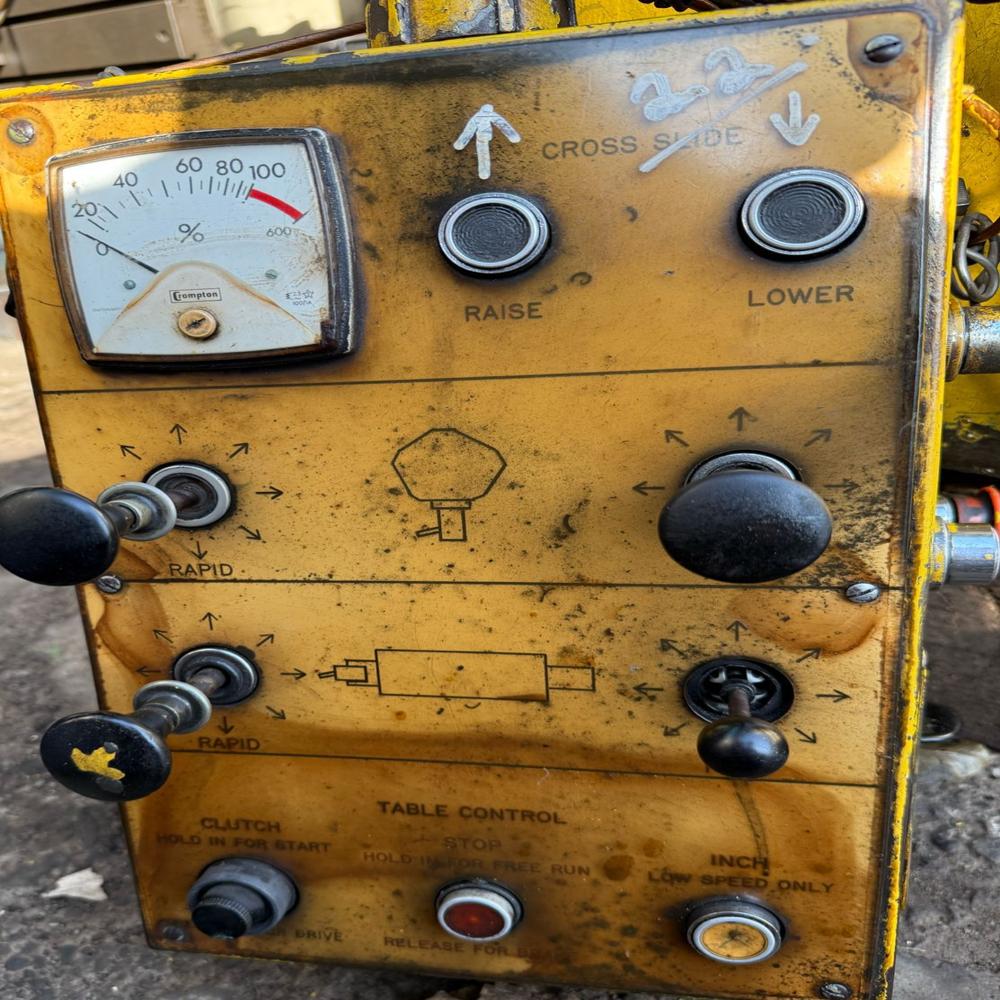 Vertical Turret Lathe Machine