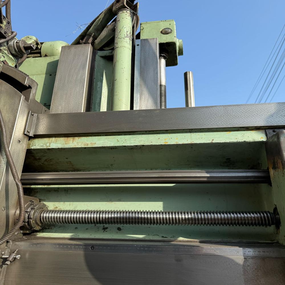 Vertical Turret Lathe Machine