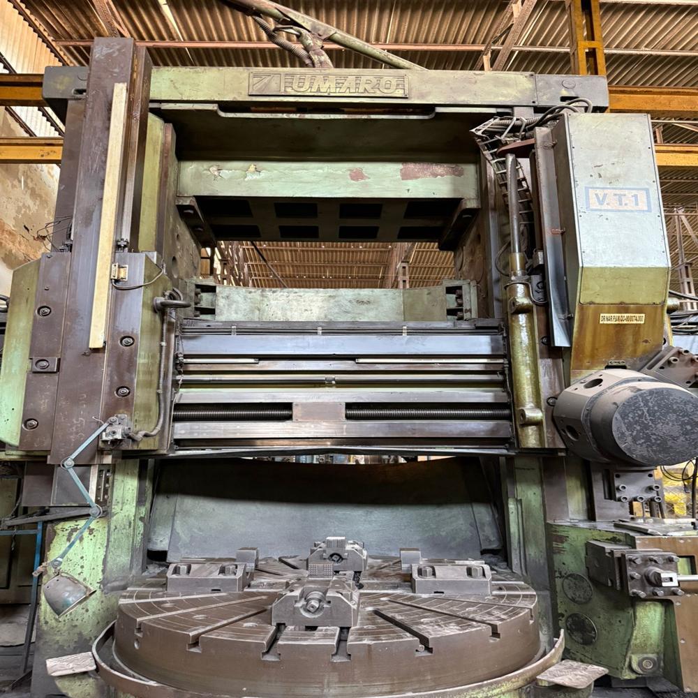 Vertical Turret Lathe Machine