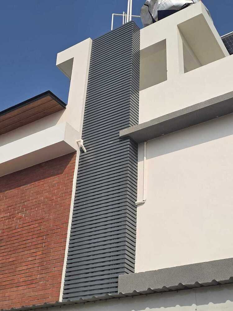 Metal baffle cladding