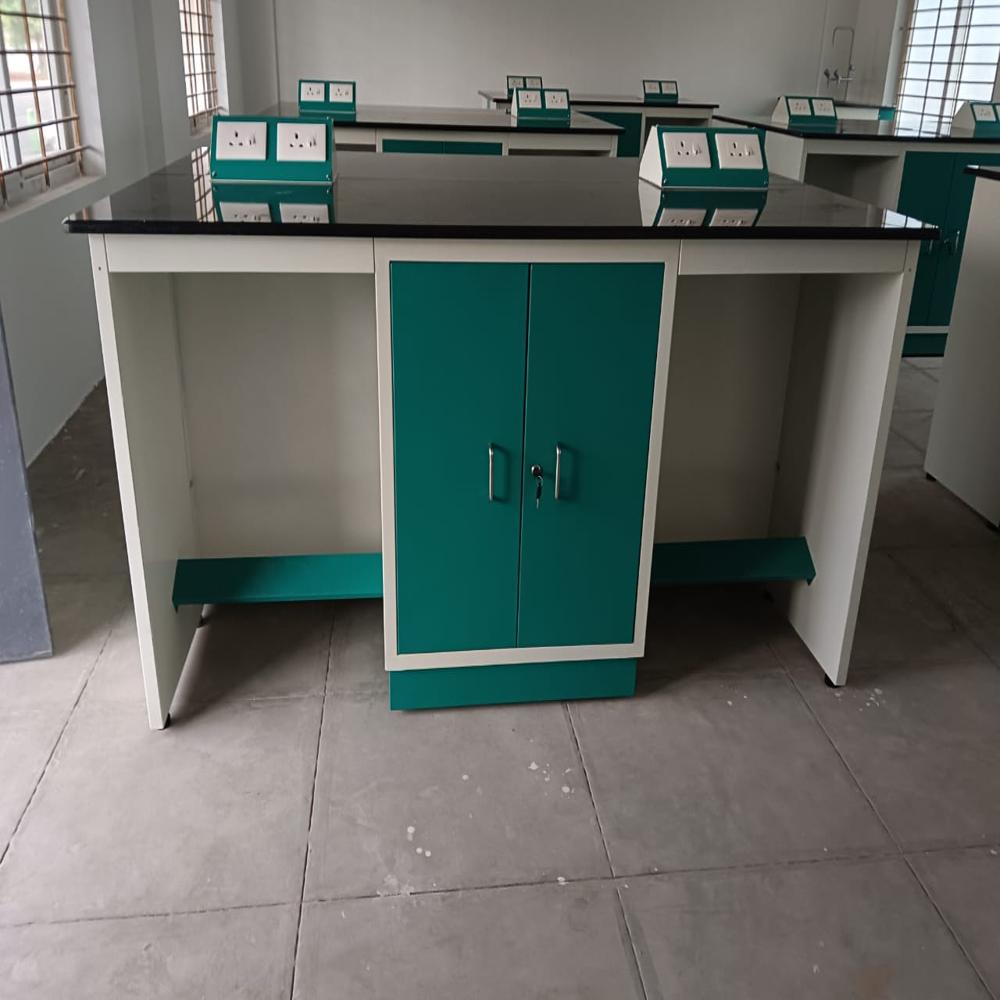 Biotech Lab Furniture