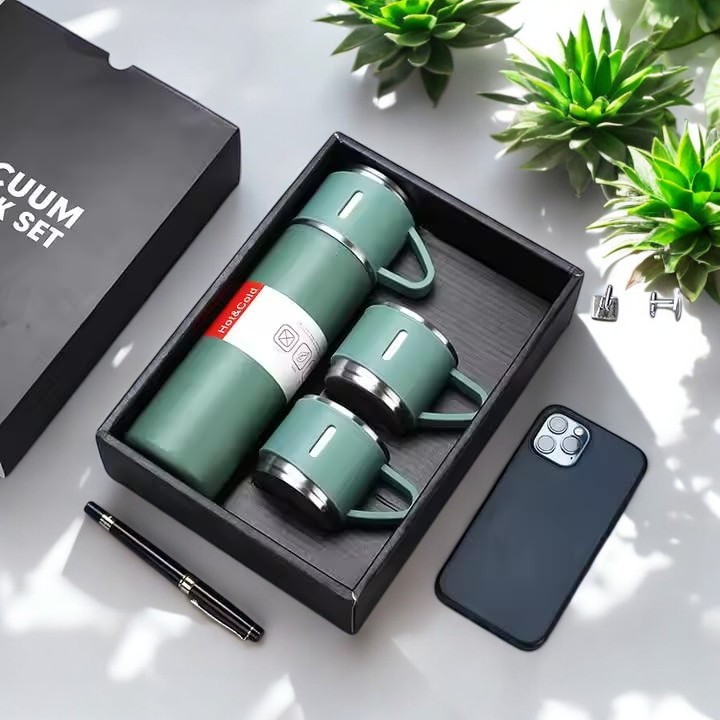 Vacuum Flask - Color: Multicolour
