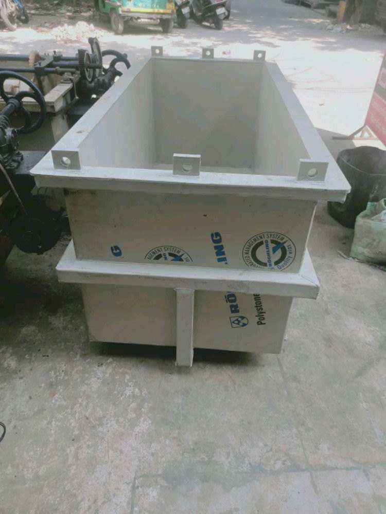 Pp Electroplating Tank - Customizable Dimensions, Variable Capacity | Grey Rectangular Design
