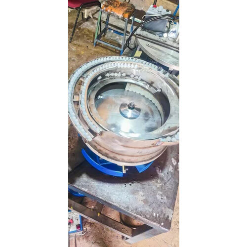 Vibratory Bowl Feeder With Linear Feeder