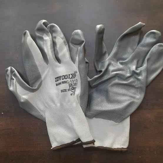 Nitrile Hand Gloves