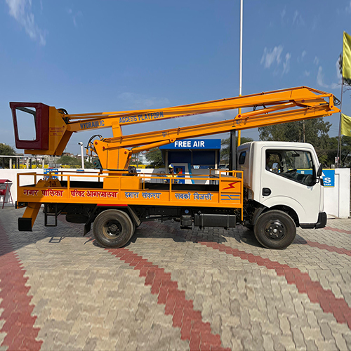 Hydraulic Sky Lift - Noise Level: Low Db