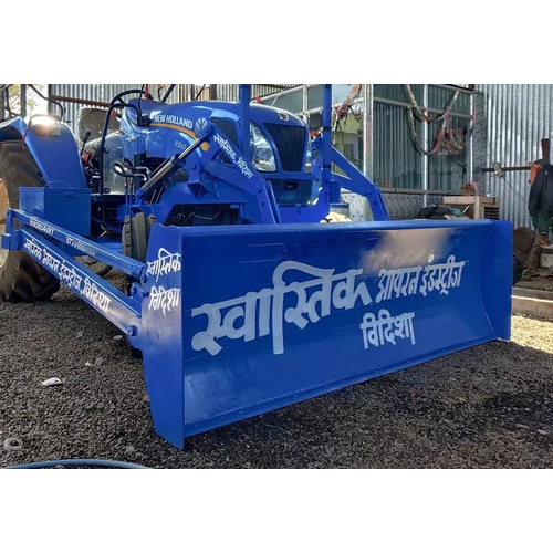 4Wd Tractor Front End Dozer - Capacity: 700 Kg