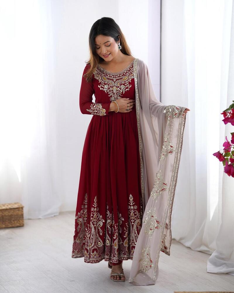 HEAVY GEORGETTE 3 PIECE SUIT