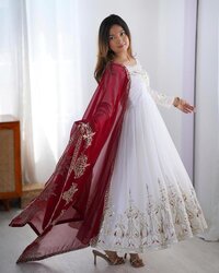 HEAVY GEORGETTE 3 PIECE SUIT