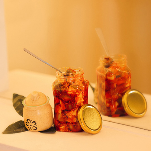Natural Plastic Jar - Color: Transparent