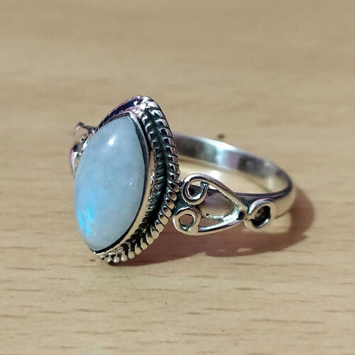 Silver Ring With Natural Gemstone Gender Women - Occasion: Party