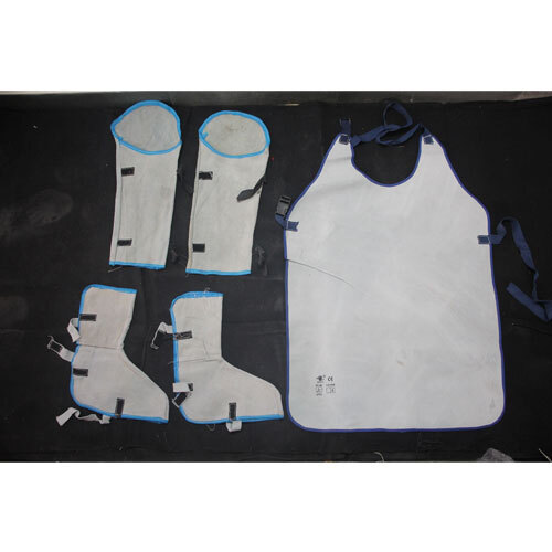 चमड़े की एप्रिन पैर रक्षक फुट गार्ड