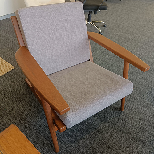 Solid Wood Frame Ark Dining Study Chair