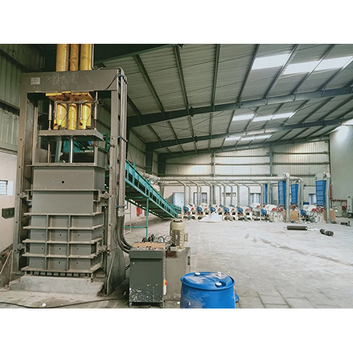 Hydraulic Baling Machine - Color: Grey