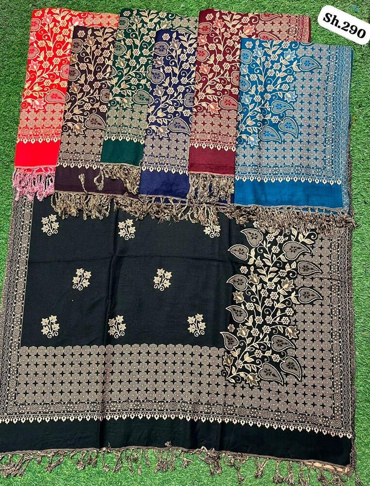WOMEN SHAWLS
