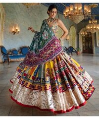 Gujarati Traditional Chaniya Choli For Navratri
