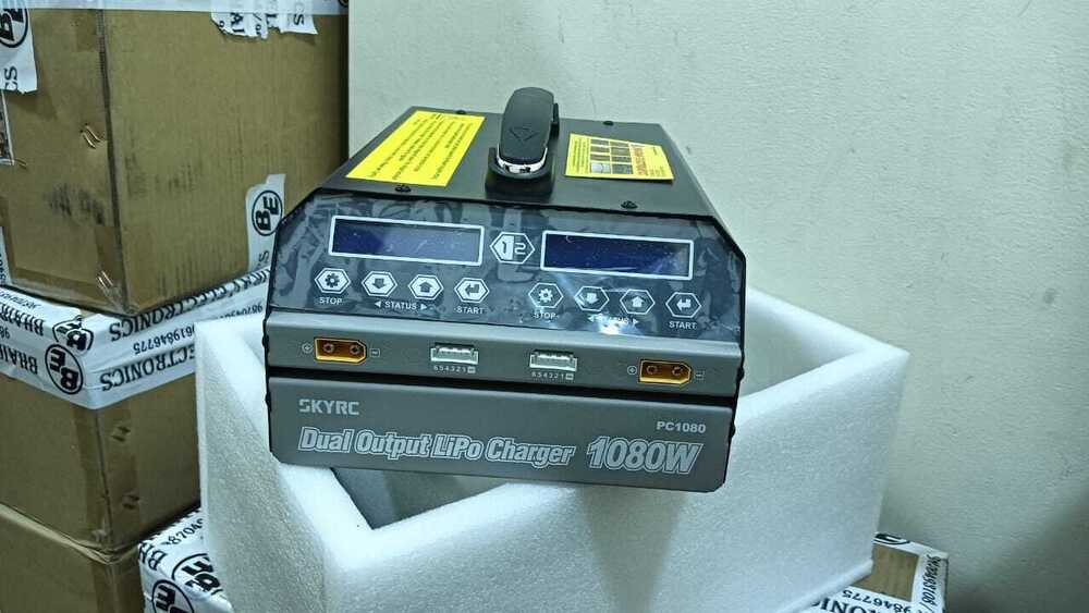 Skyrc pc 1080 charger