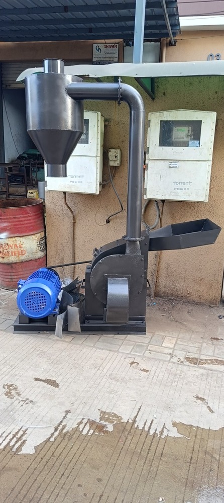 10 Hp Blower Pulverizer Capacity: 100 Kg/hr