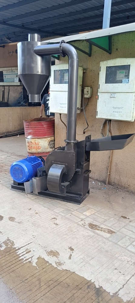 10 Hp Blower Pulverizer Capacity: 100 Kg/hr