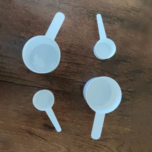 Plastic Measuring Spoons - Color: White