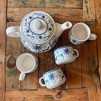 Tea Kettle Set With 6 Cups
