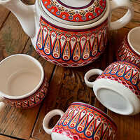 Tea Kettle Set With 6 Cups