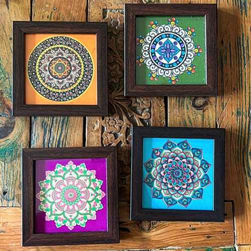 4.75x4.75 Inch Glass Top Coaster Set of 4