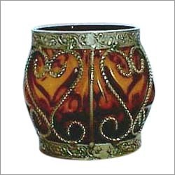 ग्लास भरा हुआ पीतल का मोमबत्ती धारक 4" ऊँचाई।