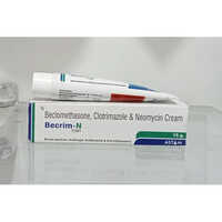 Beclomethasone dipropionate 0.025 % clotrimazole 0.01% neomycin 0.5% Cream