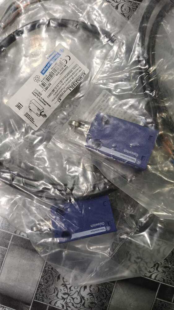 TELEMECANIQUE LIMIT SWITCH, XCMN2103L1